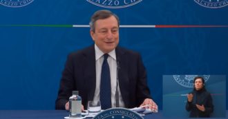 Copertina di Draghi: “Non ho ancora prenotato, ma farò vaccino Astrazeneca. Anche mio figlio l’ha fatto. Errore sospenderlo? No”