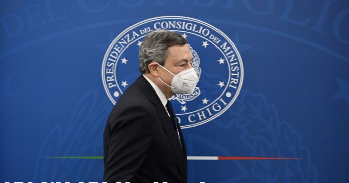 Draghi: “Operatori sanitari non vaccinati? Non va bene, governo intende intervenire. Ministra Cartabia sta prendendo provvedimenti”