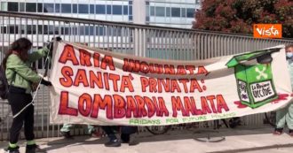 Copertina di Da Milano a Napoli, i Fridays for future in piazza: “Slogan su crisi climatica, ma nessuna azione politica. Soldi Ue siano per transizione green”