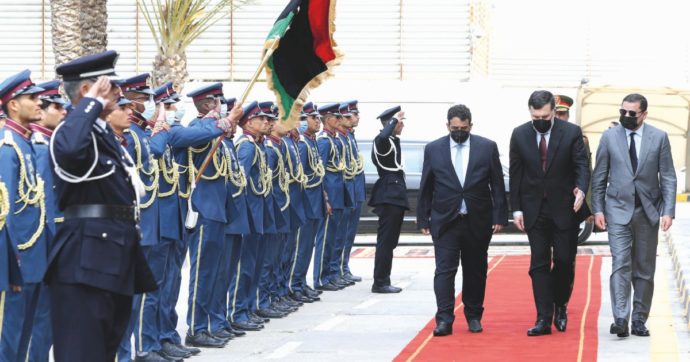 Copertina di “Dbeibah mira alla stabilità più che alla democrazia: e ai libici va bene”