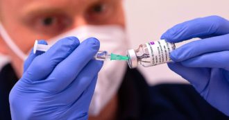 Copertina di Vaccino Astrazeneca, Oxford ha sospeso la sperimentazione su bambini e adolescenti in attesa di analisi di Ema e Mhra