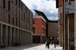 Copertina di Il bando kafkiano alla facoltà di architettura di Firenze e le sentenze del Tar ignorate