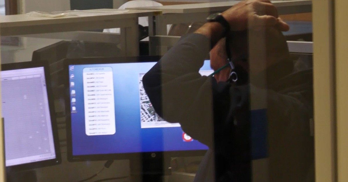 Covid, il 118 di Bari come una trincea: “Pressione enorme. Chiamate triplicate e ambulanze ferme al Pronto soccorso anche fino a 12 ore”