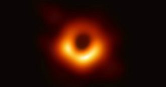 Copertina di Ecco il buco nero che ruota come una trottola, la scoperta di un team internazionale