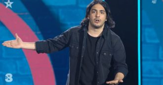 Copertina di Italia’s Got Talent, il comico comasco Max Angioni è secondo con i suoi “divertenti miracoli”