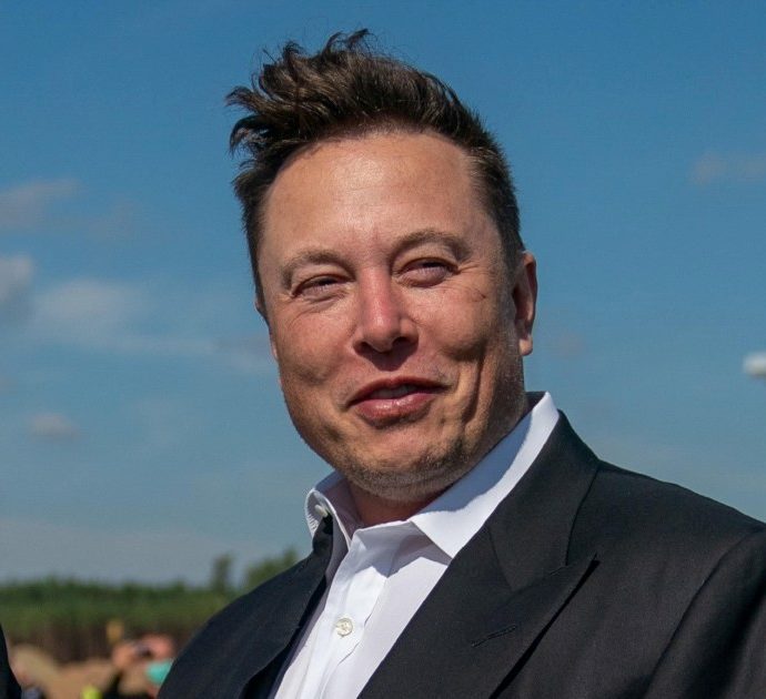 Elon Musk, ecco perché si firma “Elona” su Twitter