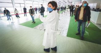 Copertina di Asse De Luca-Zinga: “Anche la Campania comprerà Sputnik V”