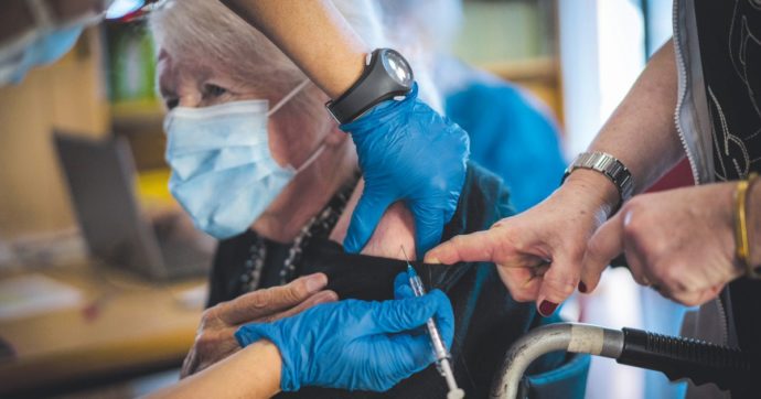 Questo capitalismo delle dosi farebbe ridere anche Marx