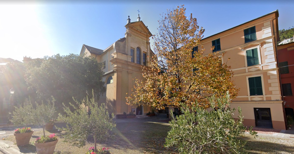 Copertina di Liguria, il vescovo sospende don Giulio Mignani: il parroco pro eutanasia e aborto che benedice le coppie omosessuali
