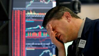 Copertina di Inflazione in salita, esplodono i rendimenti dei bond: quelli inglesi al top dal 2008, i Btp italiani ai massimi da fine 2023