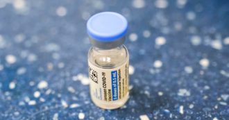 Autorità Usa avverte sul rischio sindrome rara di Guillain-Barré per coloro che si vaccinano con Johnson & Johnson
