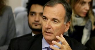 Copertina di Ora Frattini scala Palazzo Spada