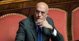 Copertina di La Consulta sconfessa il Senato sulla immunità parlamentare ‘retroattiva’ concessa a Gabriele Albertini: “Non era stato ancora eletto”