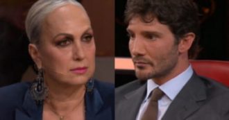 Copertina di Amici 2021, Alessandra Celentano contro Stefano De Martino: “Meno male che hai cambiato carriera”. Gelo in studio