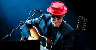 Francesco De Gregori compie 70 anni, gli auguri del mondo della musica da Venditti a Elisa, da Meta a Giorgia: “Sei il poeta delle canzoni, Principe!”