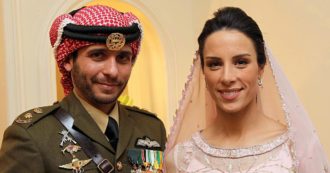 Copertina di I panni sporchi si lavano in casa reale