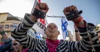 Copertina di Il senso di Bibi per la stampa. Plausi per lui, il resto fango