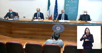 Copertina di Astrazeneca, la conferenza stampa sulle valutazioni Ema con Locatelli, Magrini e Rezza. Segui la diretta