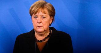Copertina di La Nsa americana spiava leader europei (anche Merkel) utilizzando cavi danesi: inchiesta della tv di Copenaghen. Paesi Ue: “Ora spiegazioni”