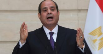 Copertina di Per Al-Sisi la priorità è la repressione: con lui carceri quasi raddoppiate. In Egitto 65mila prigionieri politici e tanti arrestati scomparsi