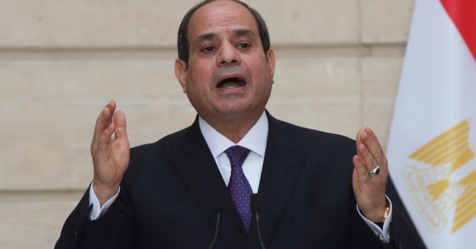 Per Al-Sisi la priorità è la repressione: con lui carceri quasi raddoppiate. In Egitto 65mila prigionieri politici e tanti arrestati scomparsi