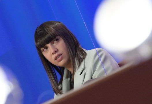 L’outing di Malika e gli insulti islamofobi alla comunità: odio che genera odio