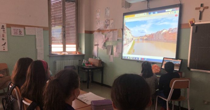La gita scolastica virtuale a Firenze: 12mila studenti da tutta Italia connessi per scoprire la città. E anche il viaggio va “immaginato”