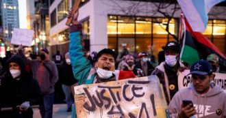 Copertina di Biden: “La pandemia sono le armi”