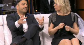 Copertina di Pio e Amedeo: “Cosa ti ha regalato Silvio Berlusconi per il matrimonio oltre a Canale5?”. La risposta della conduttrice