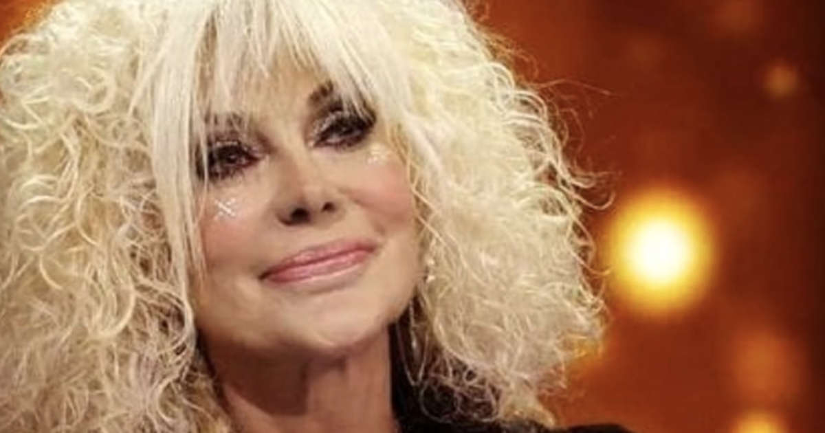 Donatella Rettore furibonda: “Sono talassemica e ho avuto una neoplasia al seno, perché non sono stata ancora vaccinata?”