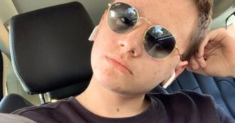 Copertina di Morto Riccardo Coman, il 17enne star di TikTok che raccontava sui social la sua battaglia contro il cancro