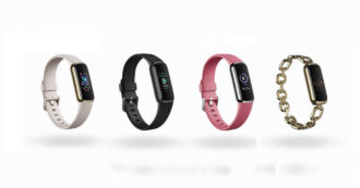 Copertina di Fitbit Luxe, fitness tracker che si prende cura di noi con eleganza