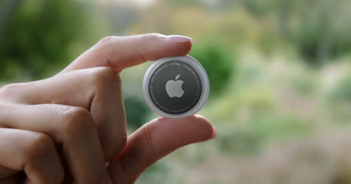 Apple AirTags, ufficiali gli smart tag che vi aiuteranno a localizzare i vostri oggetti smarriti