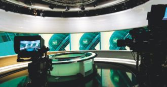 Copertina di Rai, Meloni vuole tutto il “panino” nei tg