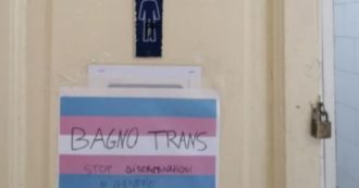 Copertina di Napoli, la classe sciopera perché il compagno trans possa usare il bagno dei maschi. E la preside fa marcia indietro
