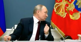 Copertina di Gelo alla conferenza internazionale sul clima, Vladimir Putin non sa di essere ripreso e interrompe Emmanuel Macron (Video)