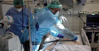 Copertina di Al Nord si muore il doppio che in Ue “Presto per aprire”