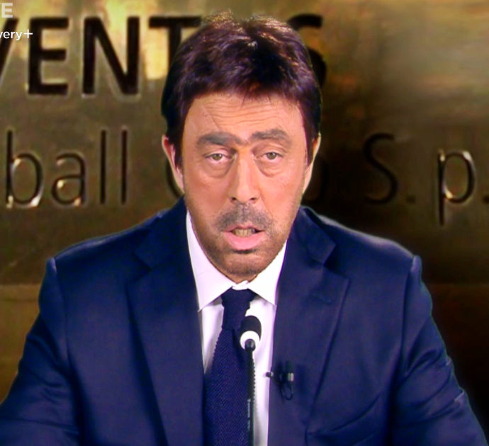 Crozza-Andrea Agnelli prova a difendersi sulla Superlega: “Ho fatto un passo indietro? Non è possibile, non ho i piedi”