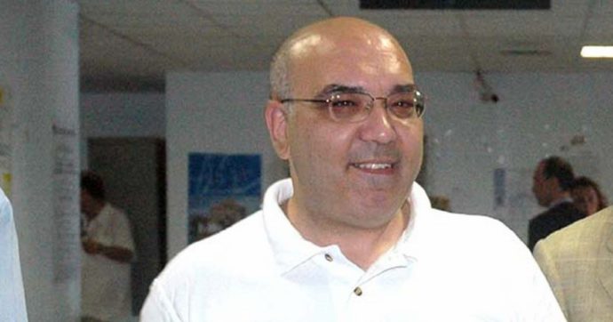 “Il giudice pagato per scarcerare i mafiosi”. Nascosti soldi anche nelle prese elettriche