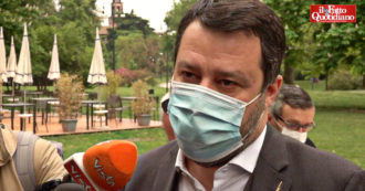 Copertina di Salvini pranza in un bar nel primo giorno d’apertura: “Per Crisanti coprifuoco necessario? Altri virologi dicono il contrario”