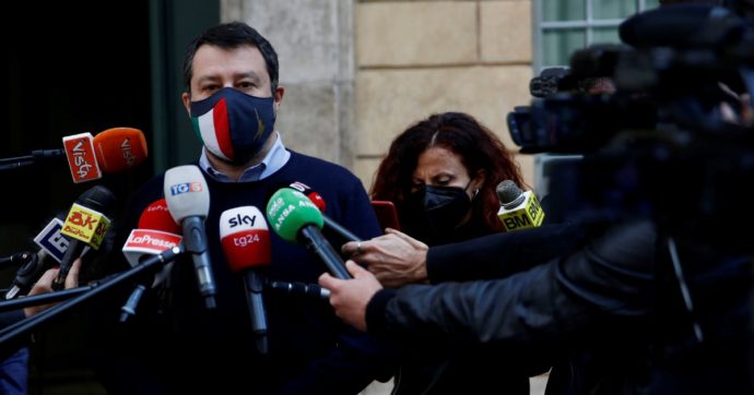 Salvini pesta il suo governo: “Il coprifuoco va cancellato”