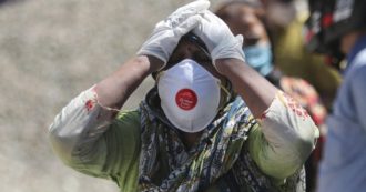 Covid, in India +90% di casi in 24 ore. E in alcune città tornano le misure anti-contagio