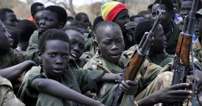 Sud Sudan, agguato al vescovo Carlassare: arrestati anche tre preti. Kalashnikov e lotte tribali nelle terre dell’attacco