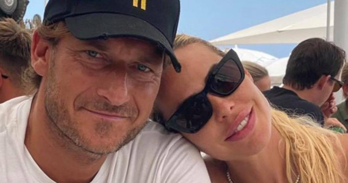 Ilary Blasi compie 40 anni, la dedica speciale di Francesco Totti: “Ci aspetta ancora tanta vita insieme”