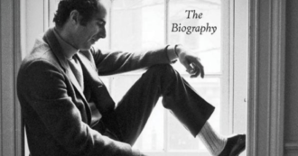 Copertina di Philip Roth, al macero la sua biografia autorizzata: l’autore Blake Bailey accusato di molestie e violenza sessuale
