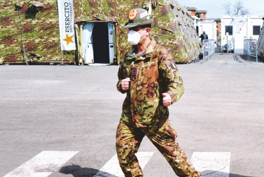 Il Fatto di domani. Vaccini, la corsa della lumaca: da primi a fanalino di coda. Renzi è sempre più d’Arabia: nuovo incarico a corte