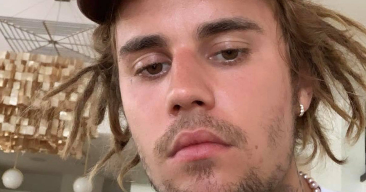 Justin Bieber con i dread e scoppia la polemica: “Appropriazione culturale”. Lui replica così