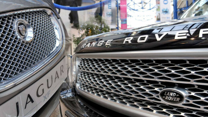 Jaguar Land Rover taglia 4.000 posti di lavoro in due anni: via al piano di prepensionamenti