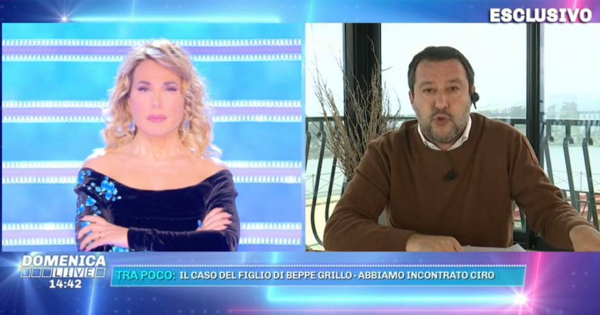 Domenica Live, Barbara D’Urso interrompe Matteo Salvini per spiegargli a cosa serve il ddl Zan: “Questo che dici non c’entra niente”