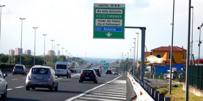 Roma, morto in un incidente stradale Agazio Menniti, neurochirurgo che nel 2019 aveva salvato la vita di Manuel Bortuzzo